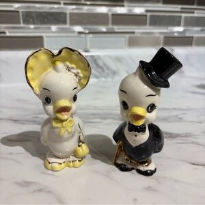 Vintage Napco Mr & Mrs.Quack salt & pepper duck husband and wife Easter ducks